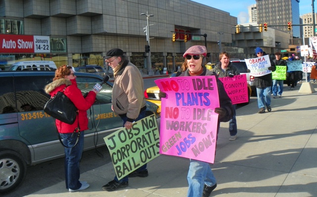 Autoworkers protest at 2012 Auto Show.