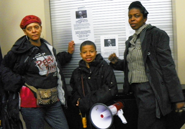Protesters including DPS board member Tawanna Simpson (r) carried out eviction of EFM Roy Roberts Nov. 12, 2012. Now he in turn has evicted the school board (again) under PA 436.