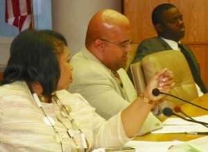 Councilwoman Brenda Jones makes a point as Councilmen Kenneth Cockrel, Jr. and Andre Spivey listen doubtfully.