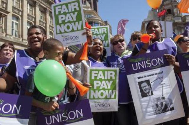 Public sector workers struck all over Britain to protest low pay and job cuts. Here, UNISON members rally in Birmingham. Photo: Timm Sonnenschein/UNISON.
