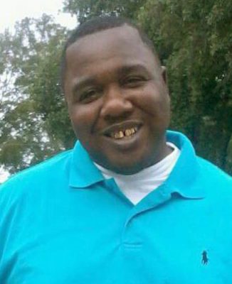Alton Sterling, 37, dead at hands of white Baton Rouge cops