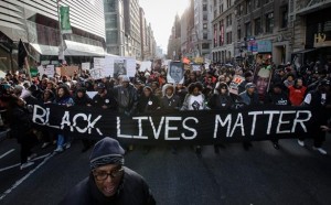 Black-Lives-Matter-Banner_John-Minchillo-AP