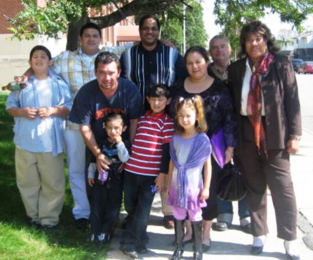 Luis and Cecilia Espinoza with their five children and friends in 2011.
