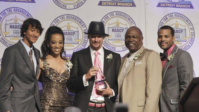 Kid Rock gets award from Rev. Wendell Anthony, head of Detroit NAACP, during Freedom Fund dinner. Anthony also sits on the board of the Detroit General Retirement System, and remarked at its meeting Wed. July 8 that Greece needs an Emergency Manager!