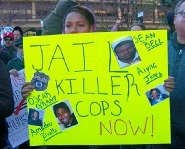 Demonstration in Philadelphia in Nov. 2009 to save Mumia Abu-Jamal.