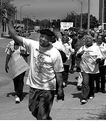 Rev. Pinkney leads march against 2006 frame-up. 