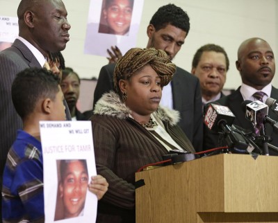 Tamir's mother Samaria Rice and family at press conference last year.